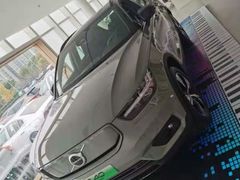 -杭州中沃沃尔沃4S店(滨江区店)