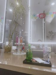 -Mentor Hair Salon