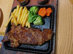 -菲滋意式餐厅(海宁银泰城店)