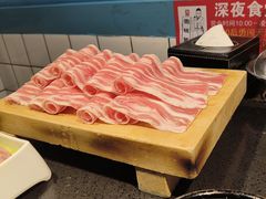 -宽板凳老灶火锅(台湾街店)