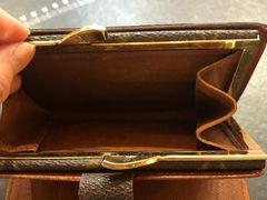 -爱革·奢品·鞋包·衣物·家居(博荟广场店)