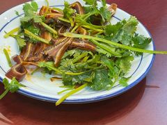 猪耳朵-呼吸森林·生态农庄农家乐私房菜