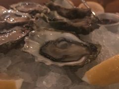 -斯普汇生蚝牛排馆(中骏世界城店)