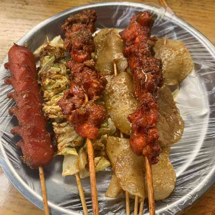 西公园合肥麻辣串-"不夸张地说,这家小店吃了20年了,中间的.