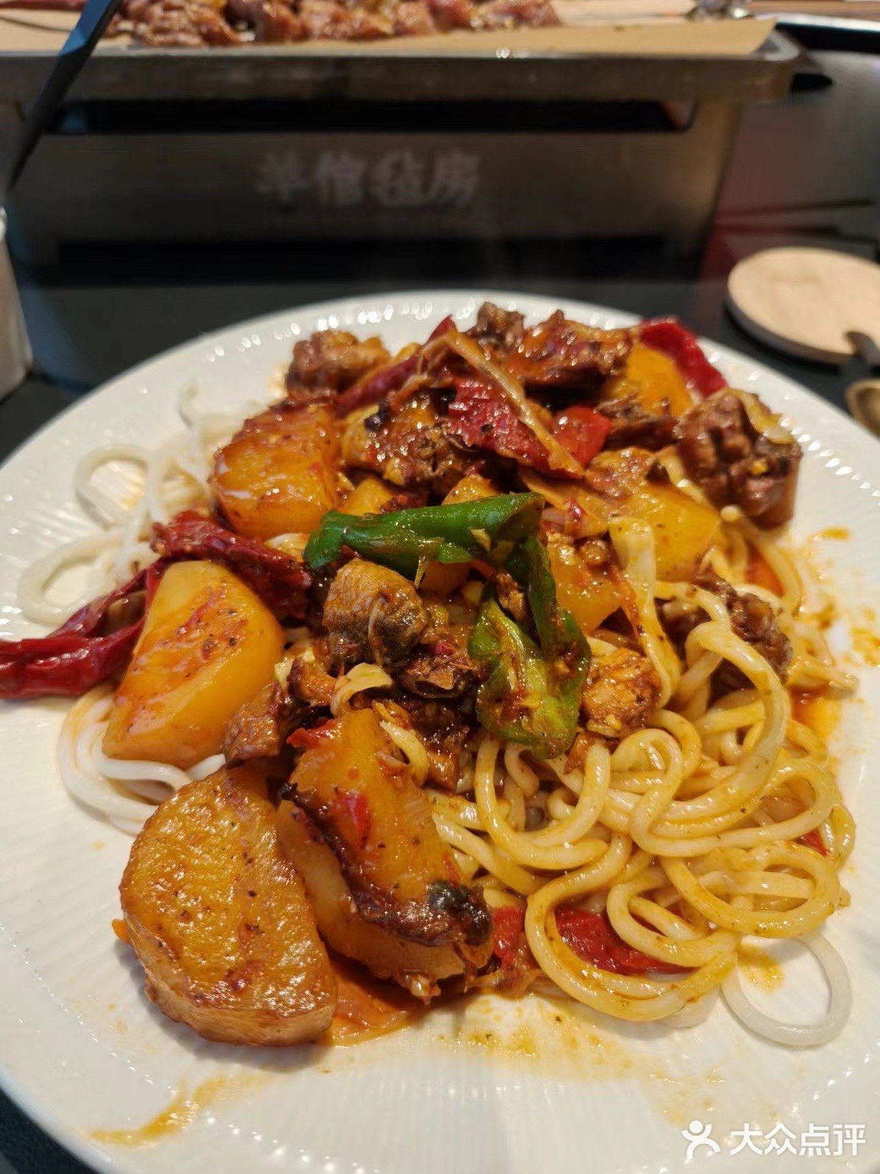 一人食新疆菜，这家羊肉串可真好吃