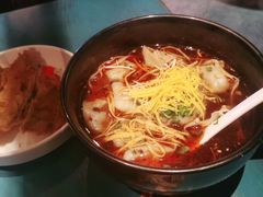 麻辣八仙拌馄饨-平江桃花源记(新光天地店)