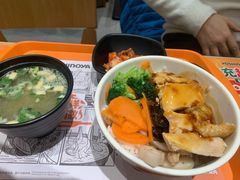 鲜蔬煎鸡饭-吉野家(上海IM长宁国际店)