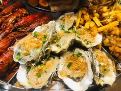 炭烤生蚝-日进一片海.生腌海鲜火锅.宵夜烧烤(三里屯总店)