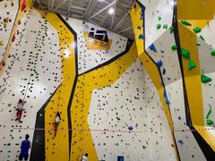 -问山MountQuest攀岩馆