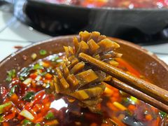 -扎起市井老火锅(乐山总店)