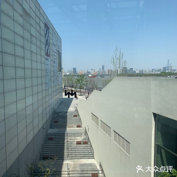 可以好好看看建筑看看展，赏赏花望望江