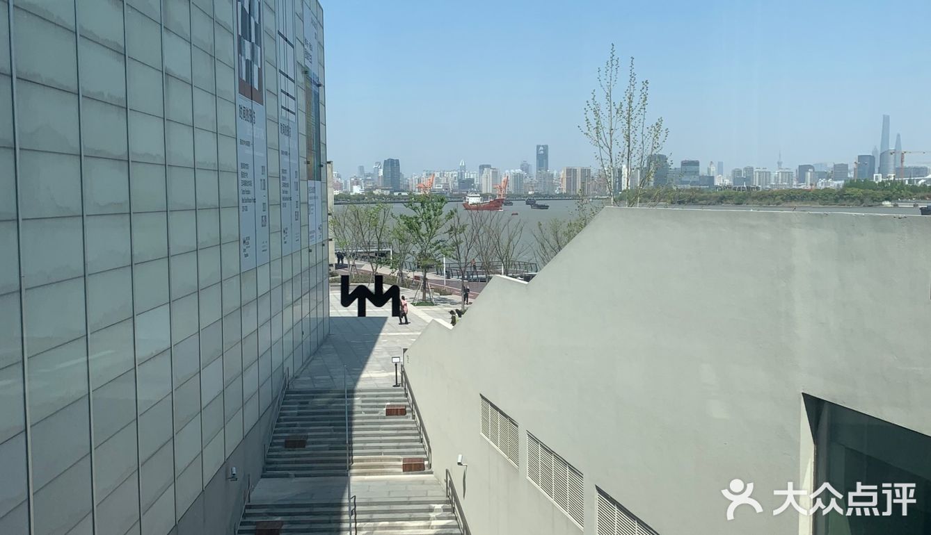 可以好好看看建筑看看展，赏赏花望望江