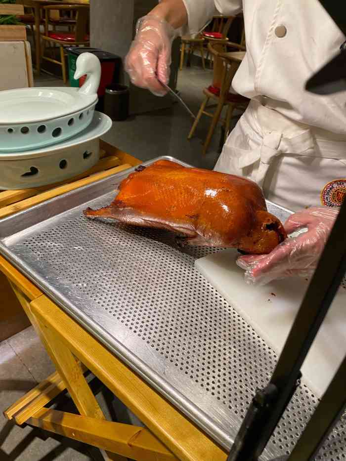 伊喜·新派烤鸭(马连道店)-"老婆中的霸王餐,今天8,9级大风,怕老婆.