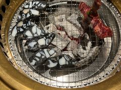 -山川小町·极番烧肉(新地假日广场店)