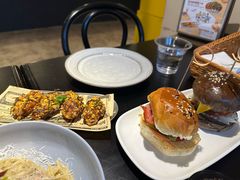 -J's Cafe Lab