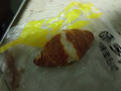 白桃牛角-味多美蛋糕(密云店)