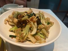-江城小馆陕南妈妈菜·全球旅行餐厅(钟楼店)