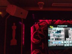 -UK派对KTV(日月广场店)