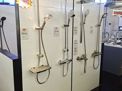 -百安居装修建材卖场(泰然店)