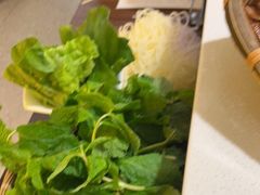 -老房老舍重庆火锅(假日城市店)