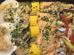 -魏铭鱼头捞饭(晋阳路店)