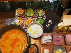 -银米·云南传统过桥米线(双廊黑金冠店)