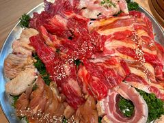 烧肉呼啦圈-烧肉达人•炭火烧肉(新天地店)
