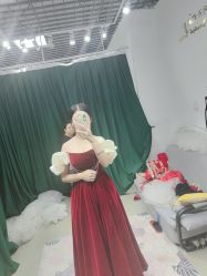 -NaNa婚纱礼服馆