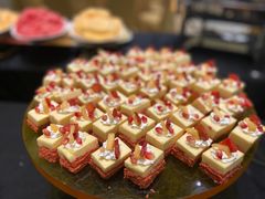 -海口绿发希尔顿酒店-田园汇自助餐·三文鱼·海鲜