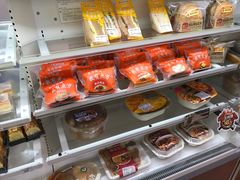 -全家便利店(秀沿路二店)