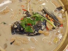 豆腐条子炖鱼头-堂瓦里·33年传统赣菜(第一街区店)