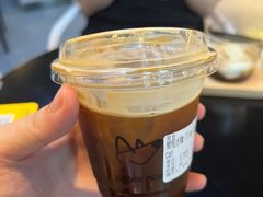 橄榄冰咖-ViTalk hub咖啡