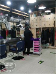 -阿兵荣辉美容理发有限公司