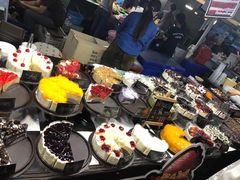 -席娜卡琳火车铁道夜市