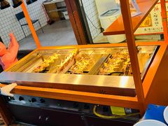 -三亚火车头万人海鲜广场