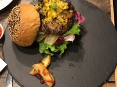 -HIGH FIVE哈福手工汉堡(桂林路店)