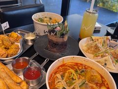 -W COLLECTIVE  DESSERT SHOP