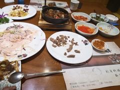 -青瓦餐厅·生鱼片·韩园烤肉(西塔店)