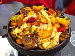 -撒拉人家.酸菜牦牛肉火锅