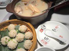 -小凤庭·地道湖北菜武昌鱼·藕汤(38年黄鹤楼店)