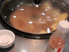 -屯老二农家铁锅炖·行业领军者(梅江店)