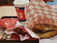 -塔斯汀中国汉堡(白云京溪地铁站店)