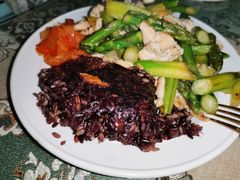 -八一路好吃街(雨田商务大厦店)