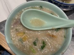 生滚牛肉粥-潮界(虹桥新天地店)