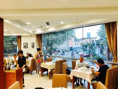 -老人和饭店(淮海中路店)