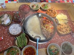 -赵美丽·重庆社区火锅·直营店(火车东站·中豪国际店)