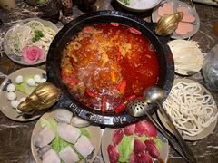 -渝大狮毛肚老火锅(遂宁万达店)