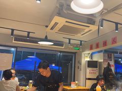 -乐闹闹重庆火鍋(民治店)