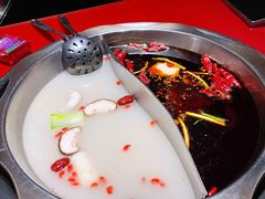 鸳鸯老火锅-山城辣妹子(定福庄店)