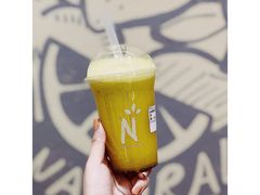 鲜橙雪梨奇异果-Natural Moment天然果汁(天汇广场igc店)